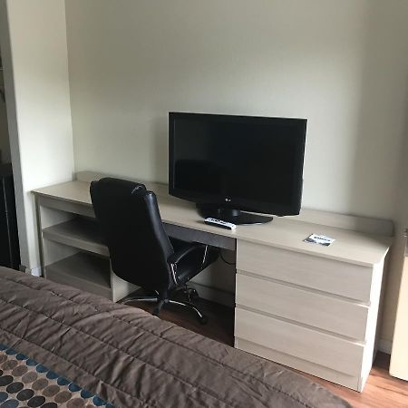 Regal Inn Onley Экстерьер фото