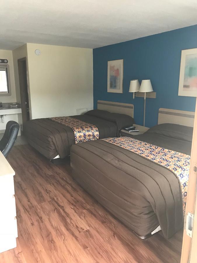 Regal Inn Onley Экстерьер фото
